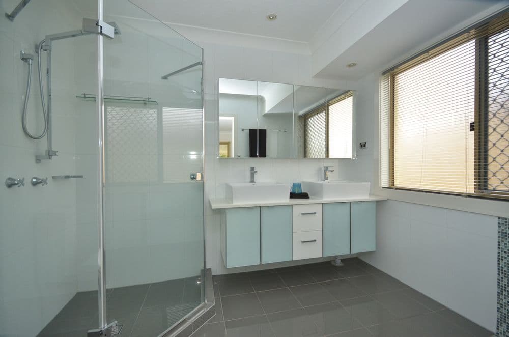 19 Tattler Way, BURLEIGH WATERS QLD 4220, Burleigh Waters - Thumbnail 8