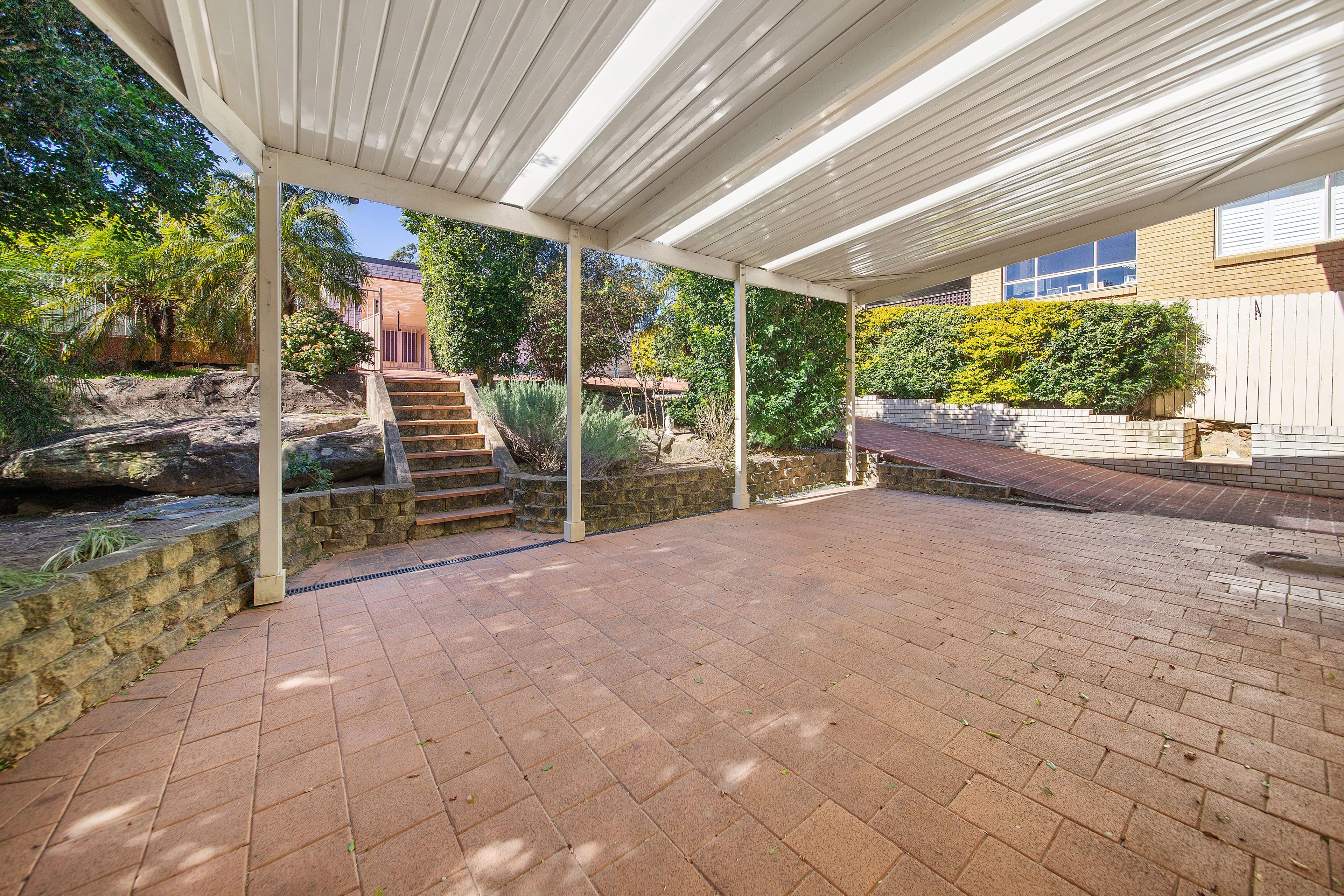 10 Araluen Place, Sutherland NSW 2232, Sutherland - Thumbnail 2