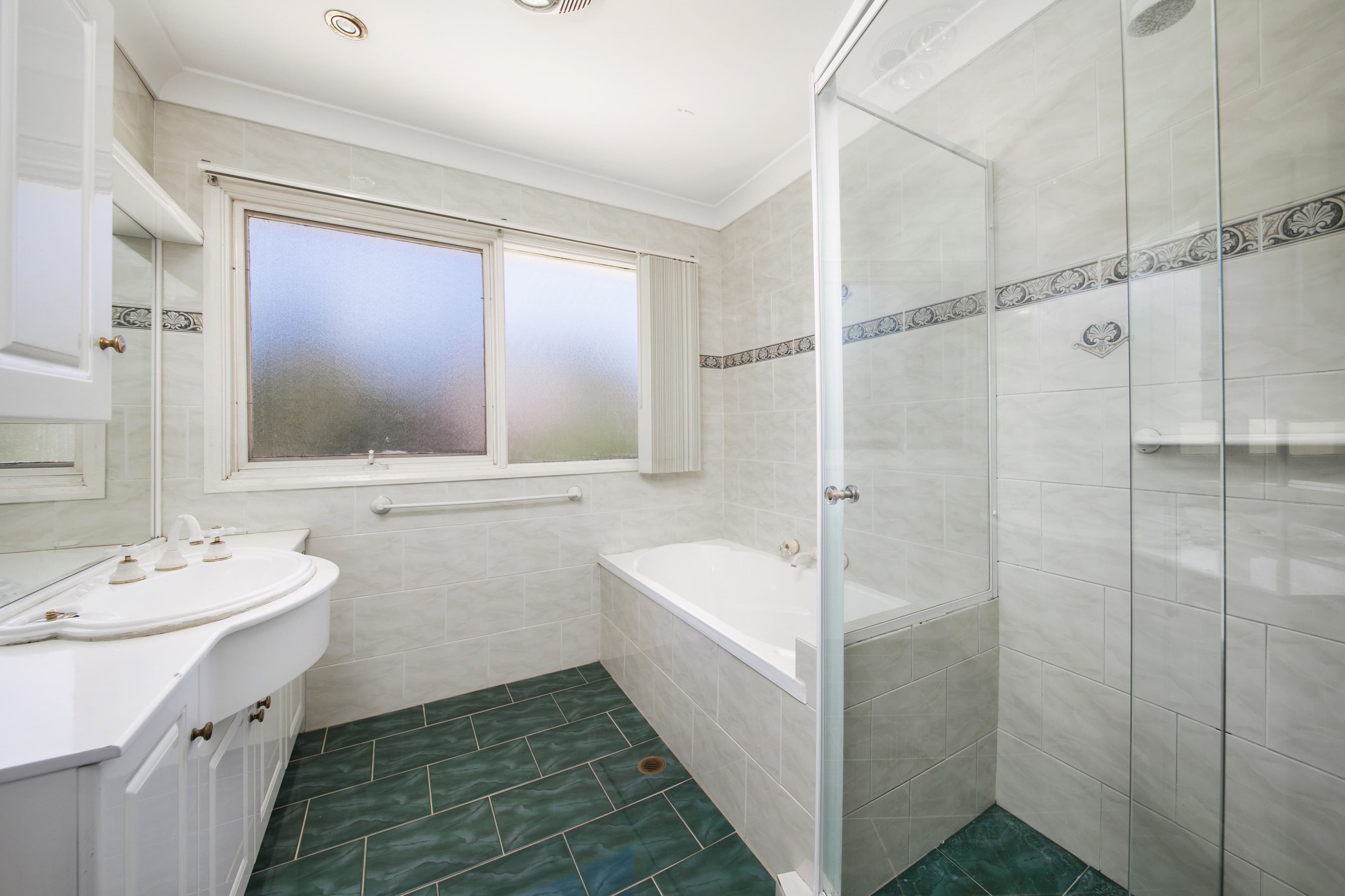 10 Araluen Place, Sutherland NSW 2232, Sutherland - Thumbnail 7