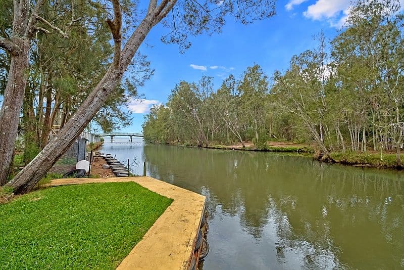 4 McLean Street, KILLARNEY VALE NSW 2261, Killarney Vale - Thumbnail 2