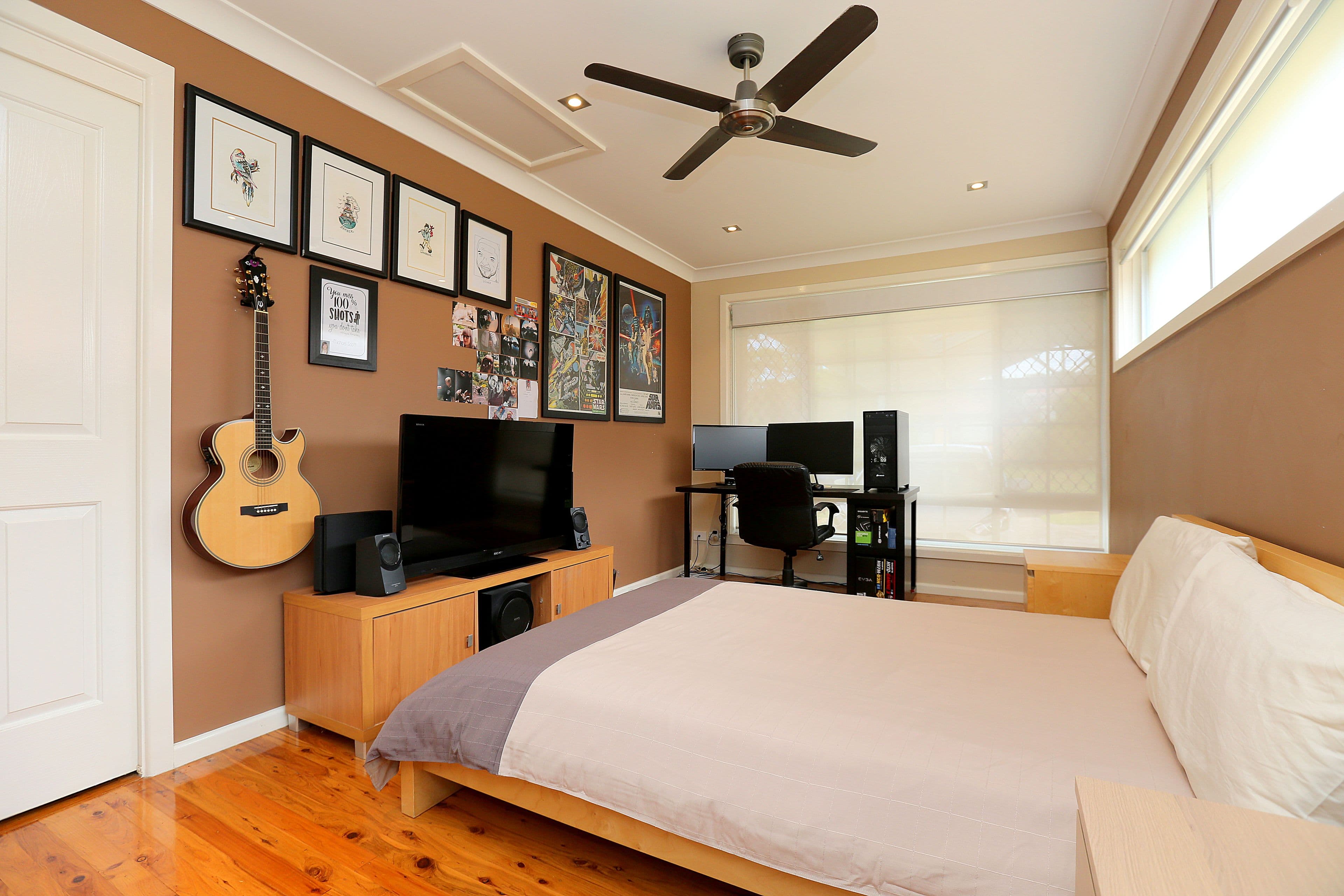 27 Josephine Crescent, Georges Hall - Thumbnail 8