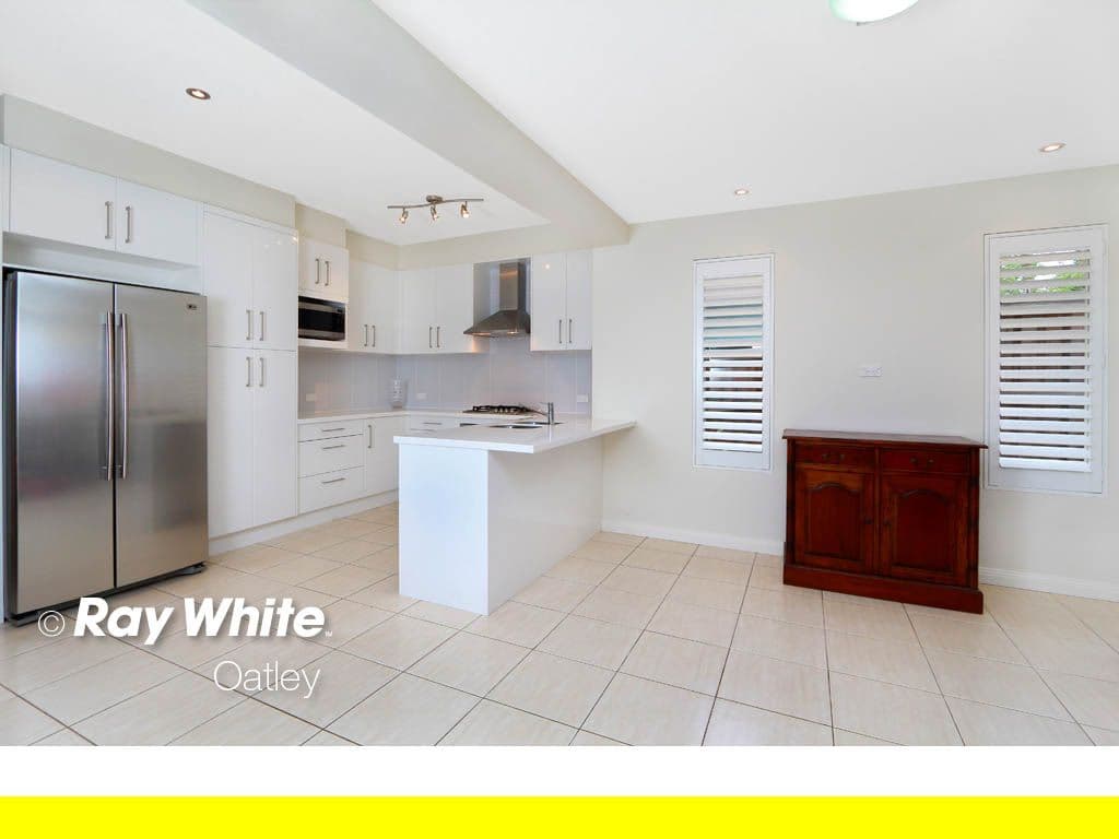 27 Lansdowne Parade, OATLEY NSW 2223, Oatley - Thumbnail 2
