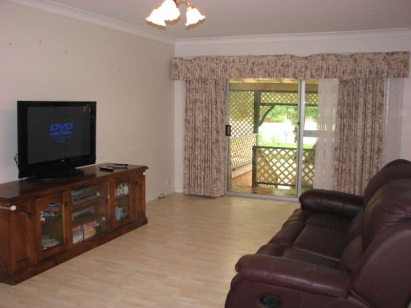 4 Belah Street, FORBES NSW 2871, Forbes - Thumbnail 2