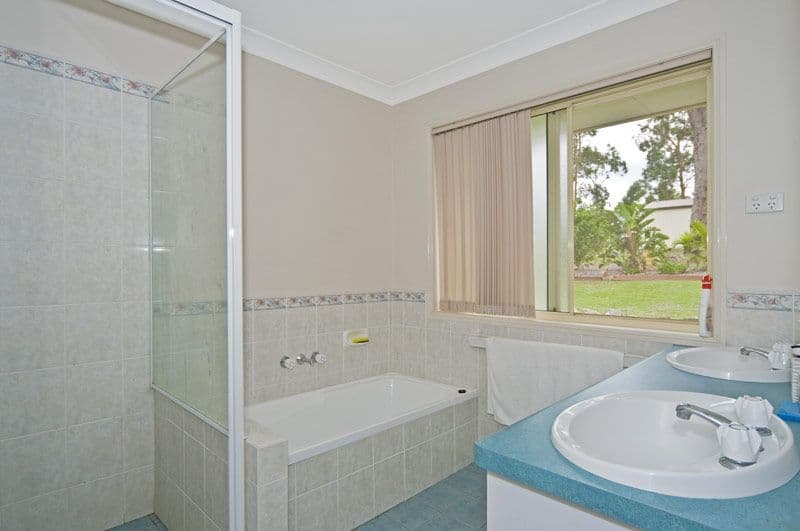 37 Pascoe Road, ORMEAU QLD 4208, Ormeau - Thumbnail 4