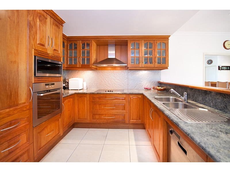 13 Rebecca Close, ROCKYVIEW QLD 4701, Rockyview - Thumbnail 2