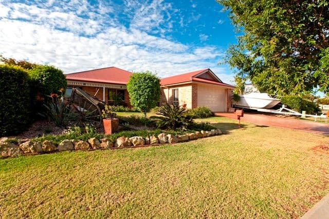 REDLAND BAY QLD 4165, Redland Bay - Image 1