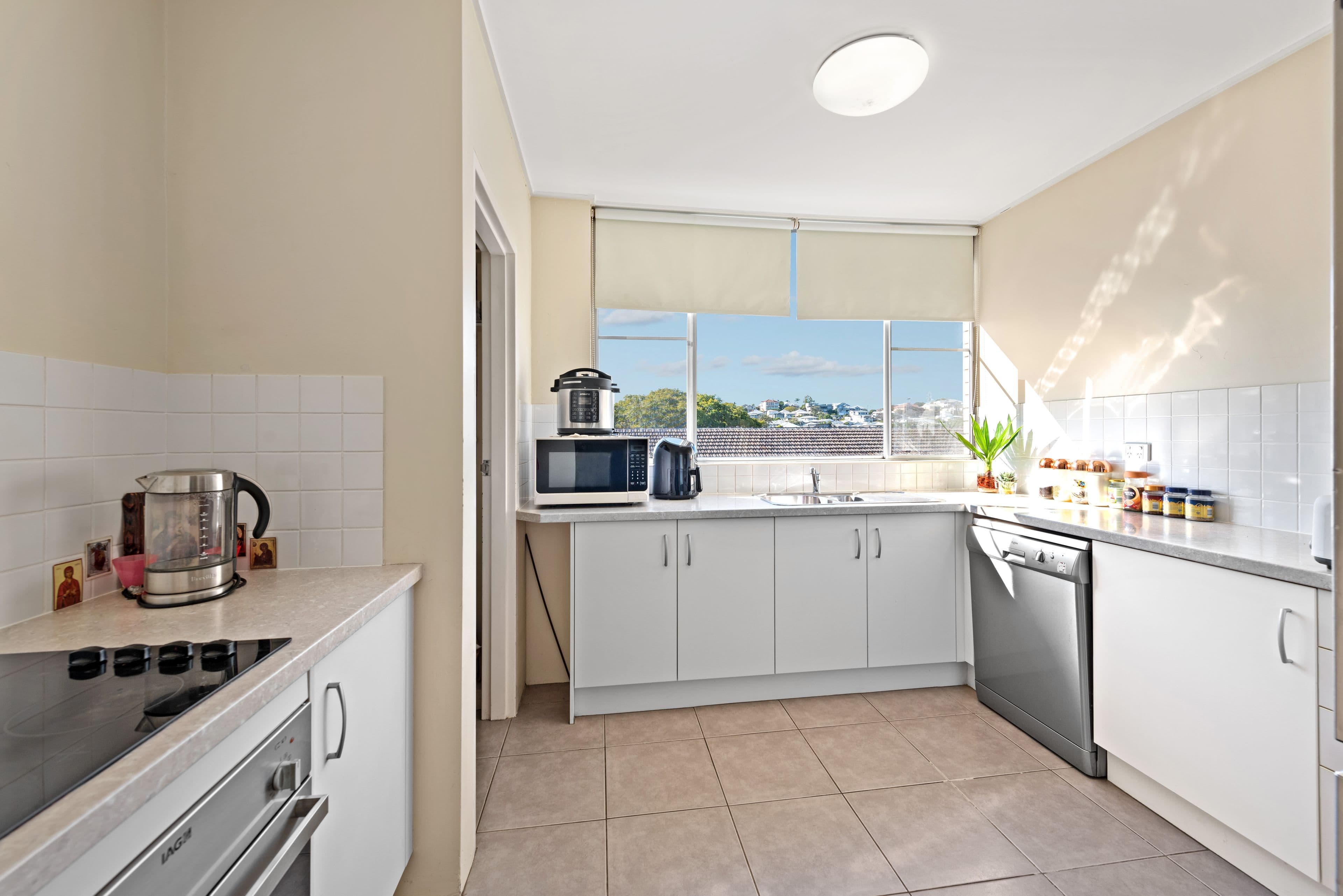 53 Lamont Road, Wilston QLD 4051, Wilston - Thumbnail 2