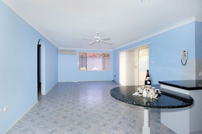 17 Christopher Crescent, LAKE HAVEN NSW 2263, Lake Haven - Thumbnail 2