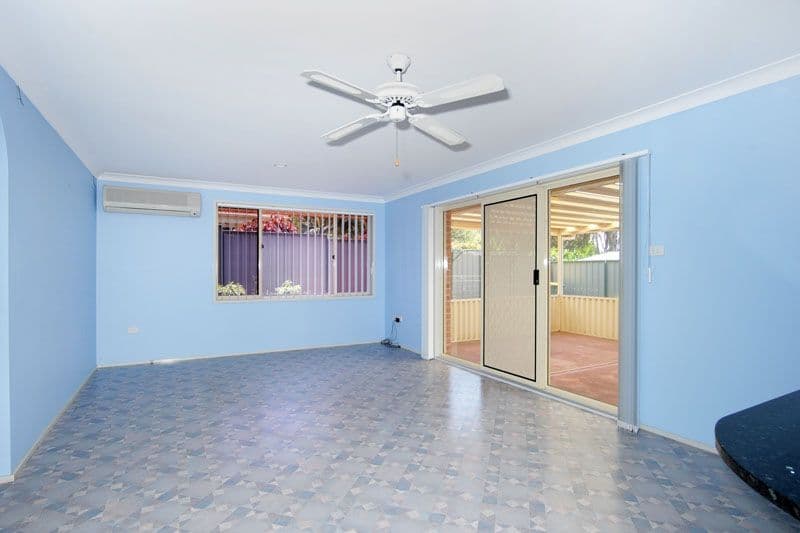 17 Christopher Crescent, LAKE HAVEN NSW 2263, Lake Haven - Thumbnail 4