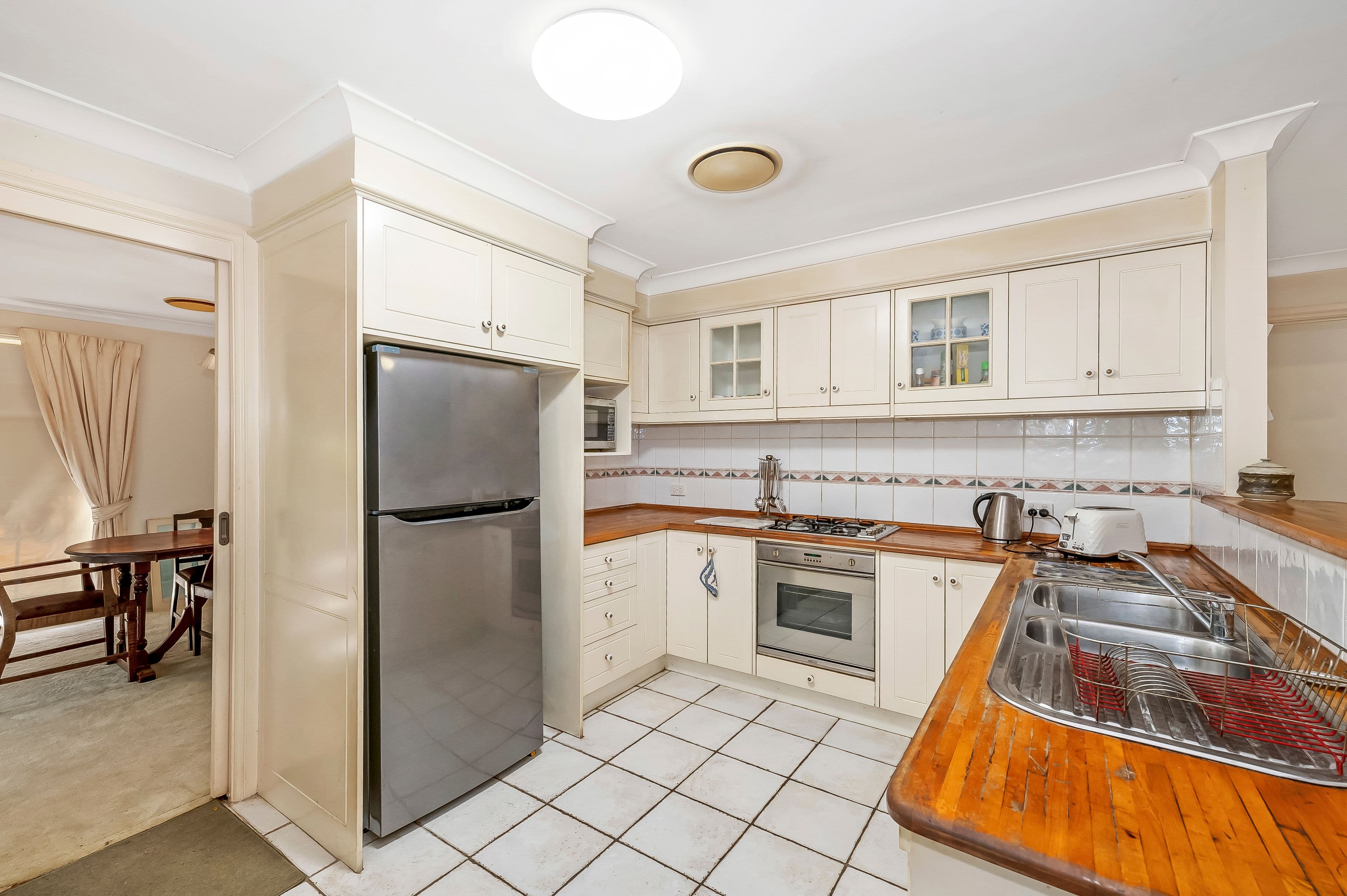 1 Hely Place, Mount Ommaney QLD 4074, Mount Ommaney - Thumbnail 6