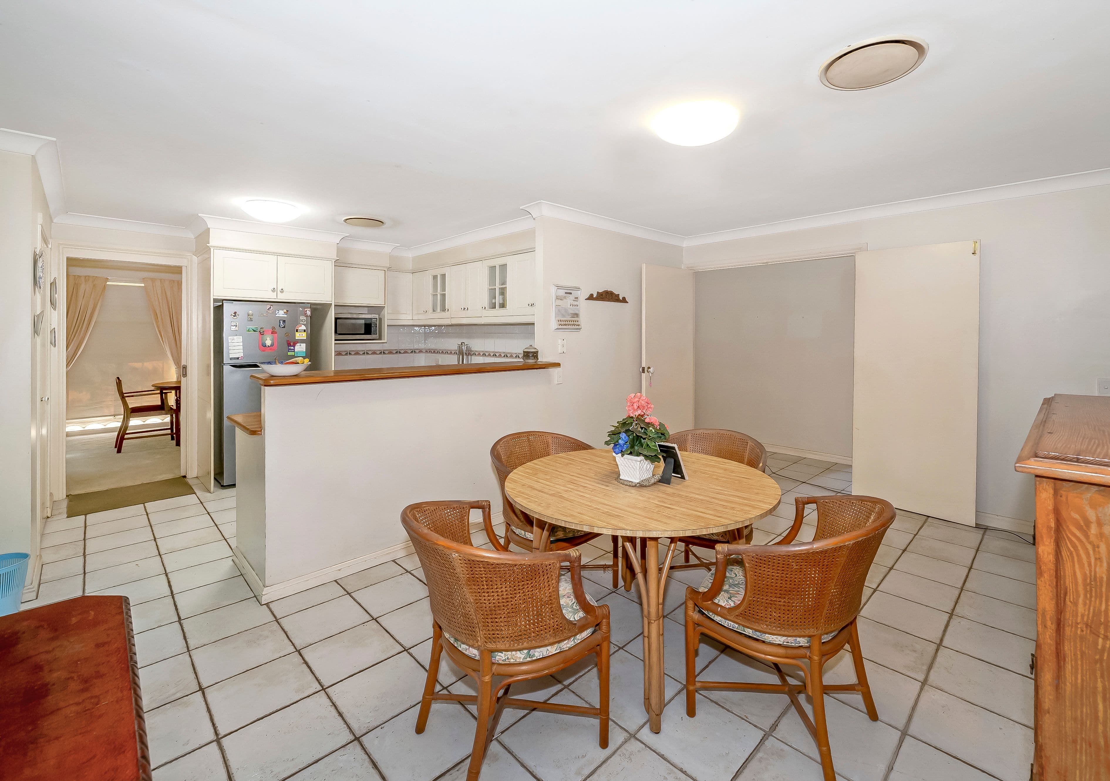 1 Hely Place, Mount Ommaney QLD 4074, Mount Ommaney - Thumbnail 8