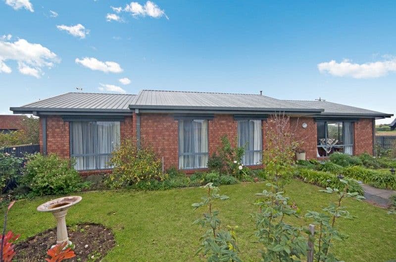 21 Landmann Street, WARRNAMBOOL VIC 3280, Warrnambool - Image 1