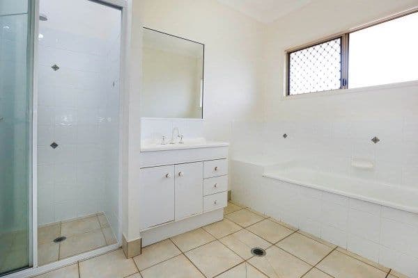 10 Gardenia Avenue, Kirwan QLD 4817, Kirwan - Thumbnail 5