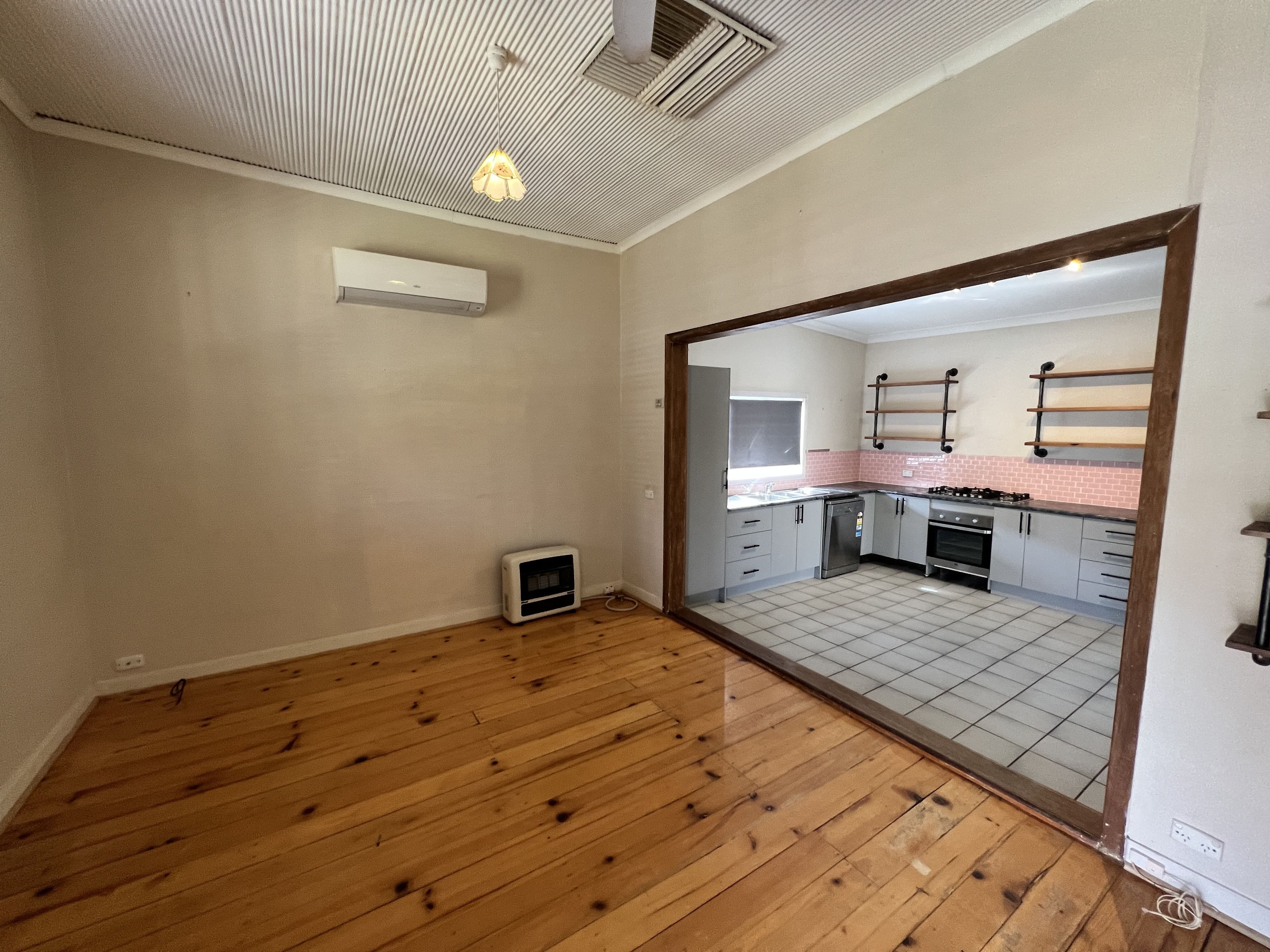 505 Wyman Street, Broken Hill NSW 2880, Broken Hill - Thumbnail 2