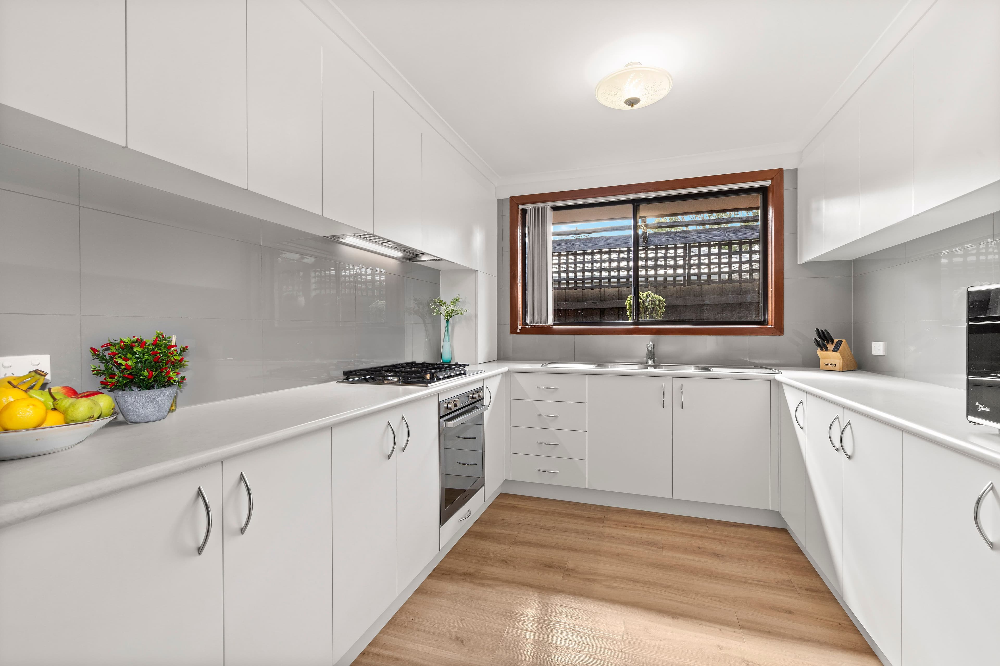 48 Thompson Circuit, Mill Park VIC 3082, Mill Park - Thumbnail 2
