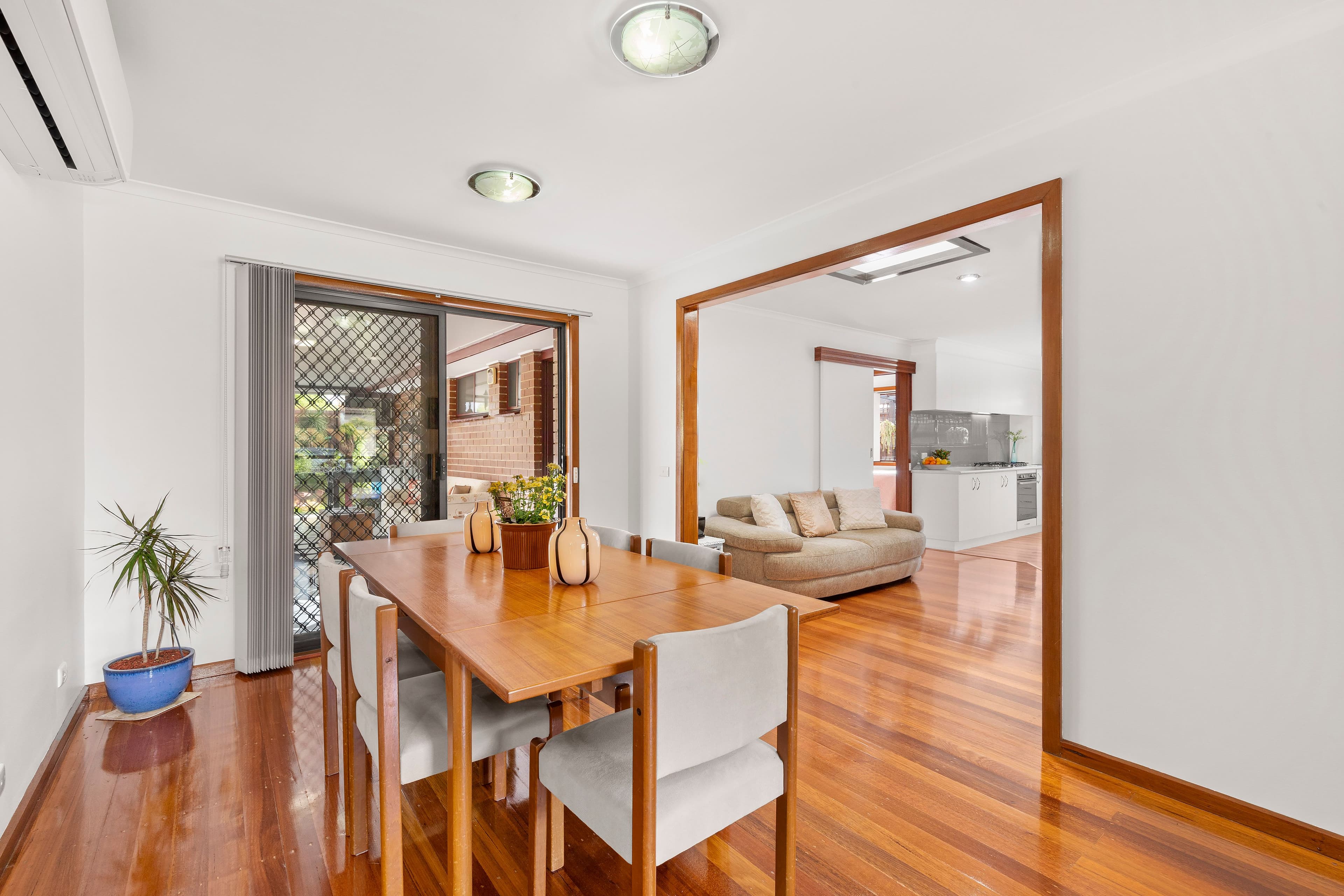 48 Thompson Circuit, Mill Park VIC 3082, Mill Park - Thumbnail 3