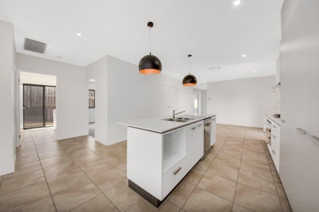 21 Brindabella Parade, New Auckland QLD 4680, New Auckland - Thumbnail 5