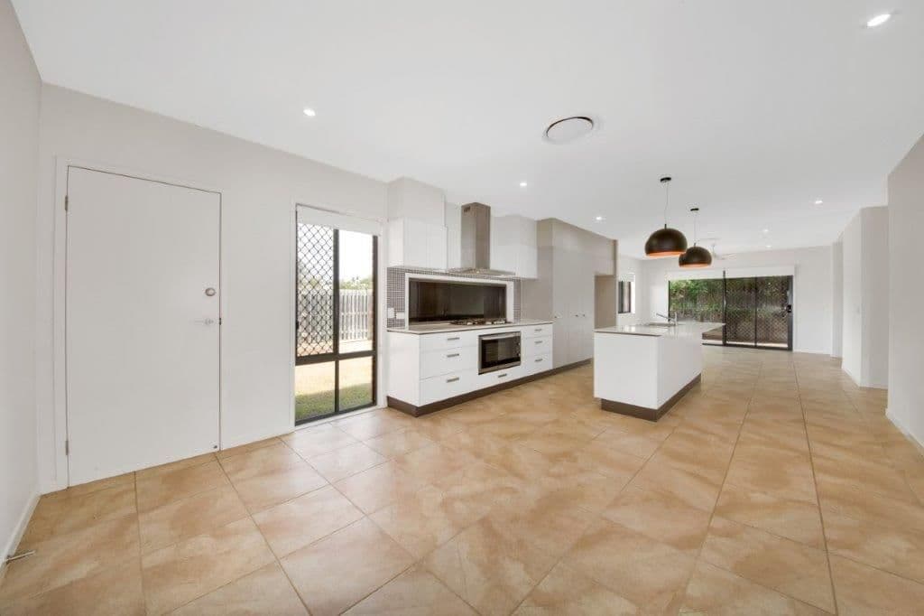 21 Brindabella Parade, New Auckland QLD 4680, New Auckland - Thumbnail 7