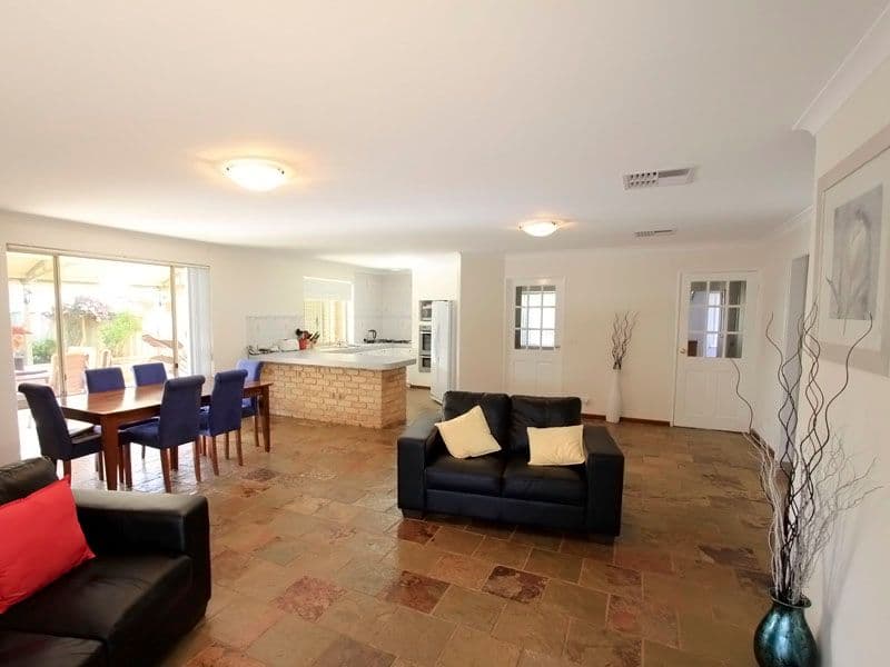 19 Frigate Close, WAIKIKI WA 6169, Waikiki - Thumbnail 3