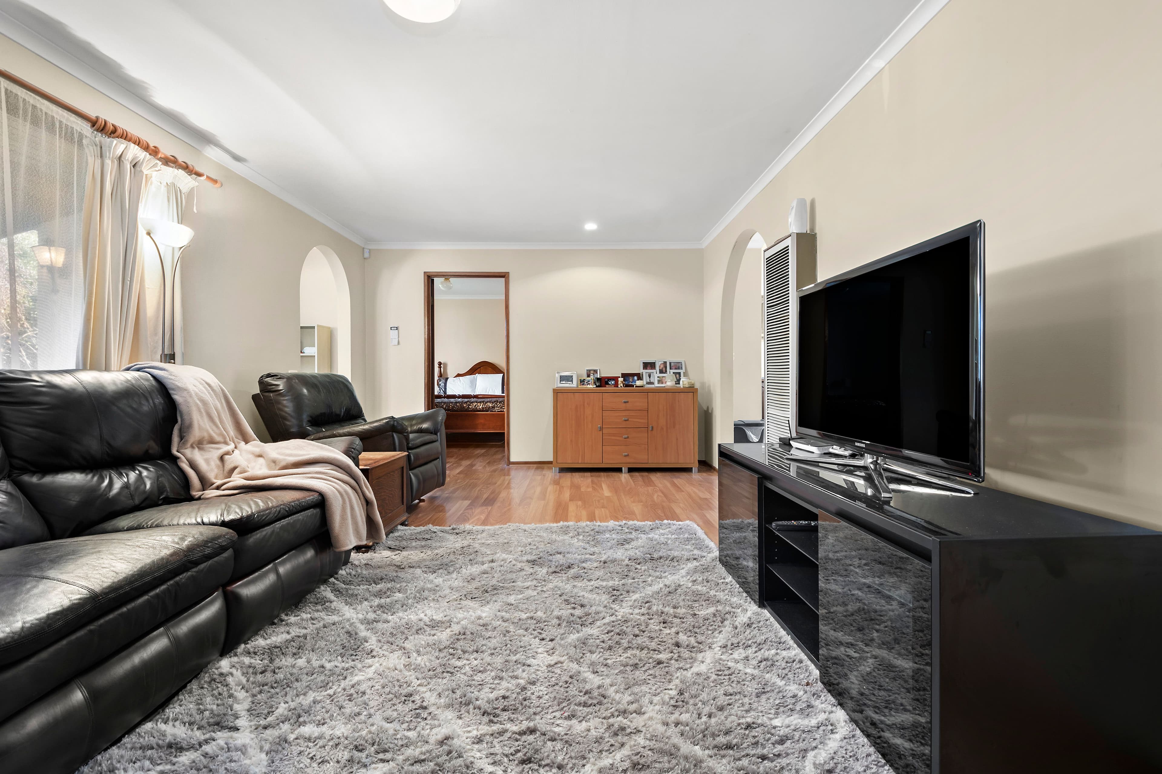 27 Glenview Crescent, Frankston VIC 3199, Frankston - Thumbnail 2