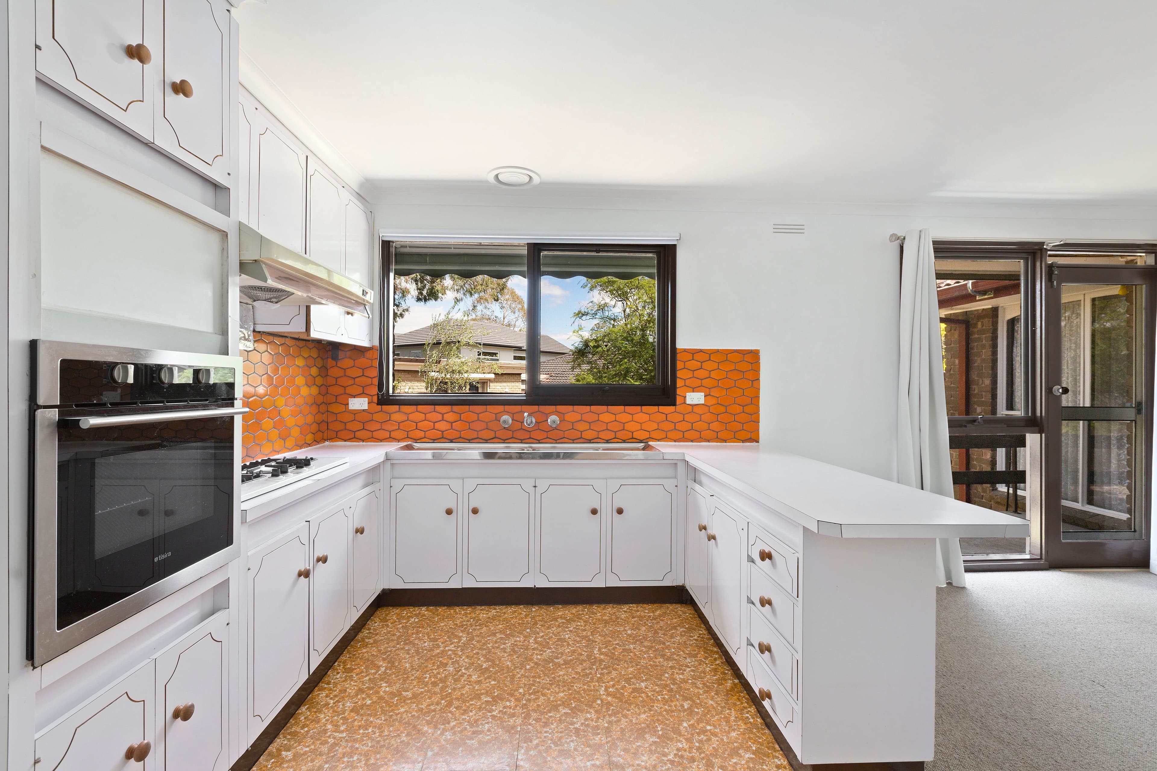 11 Hertford Road, Doncaster East VIC 3109, Doncaster East - Thumbnail 3