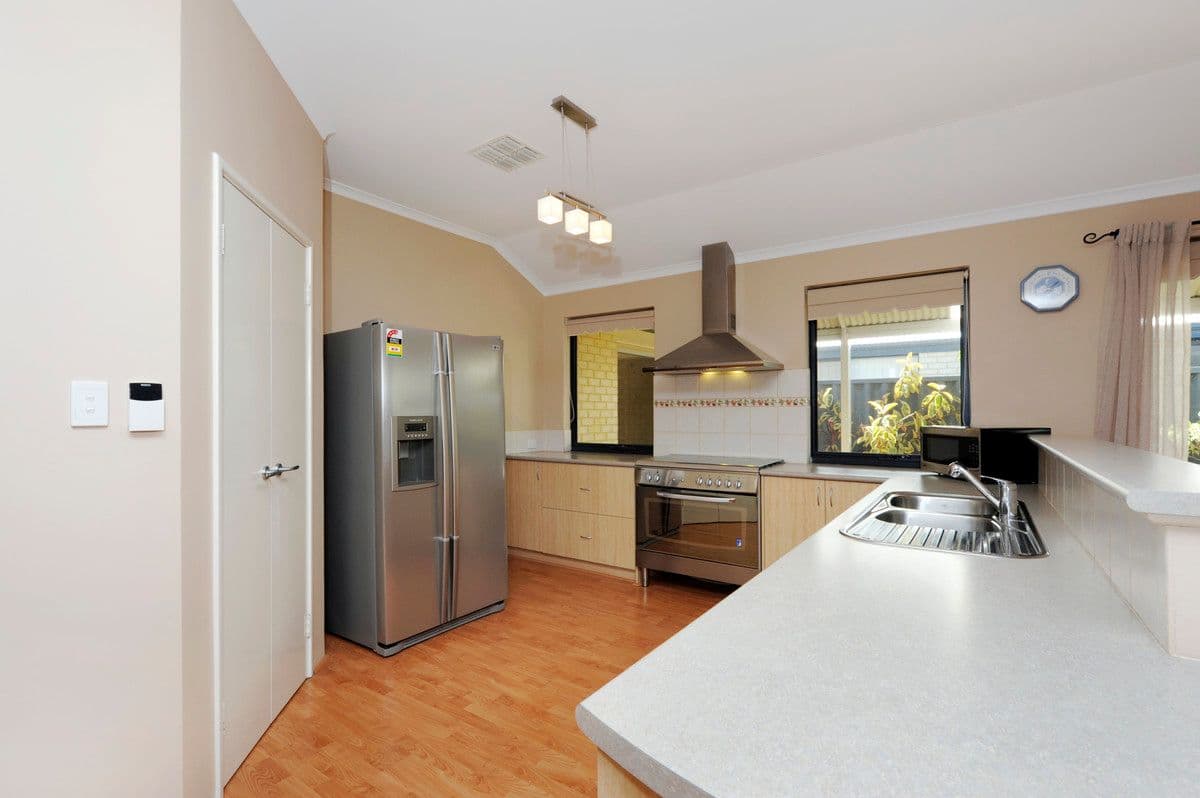 15 Poa Way, BALDIVIS WA 6171, Baldivis - Thumbnail 6
