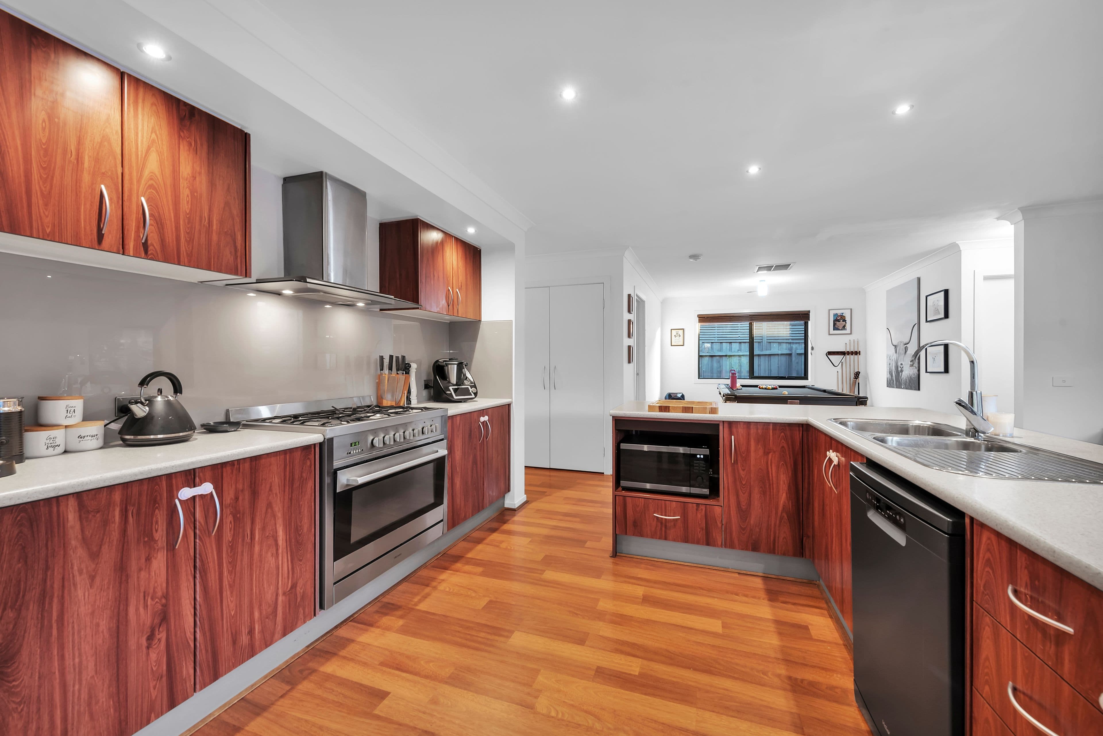 7 Caropepe Avenue, Pakenham VIC 3810, Pakenham - Thumbnail 3