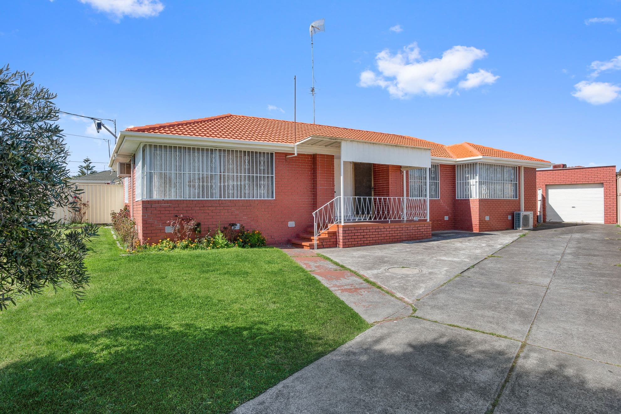 21 Tooradin Avenue, Dallas VIC 3047, Dallas - Image 1