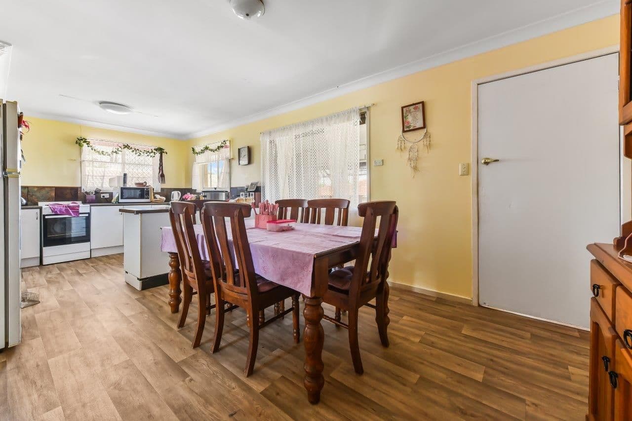 10 Croxley Street, Harristown QLD 4350, Harristown - Thumbnail 2