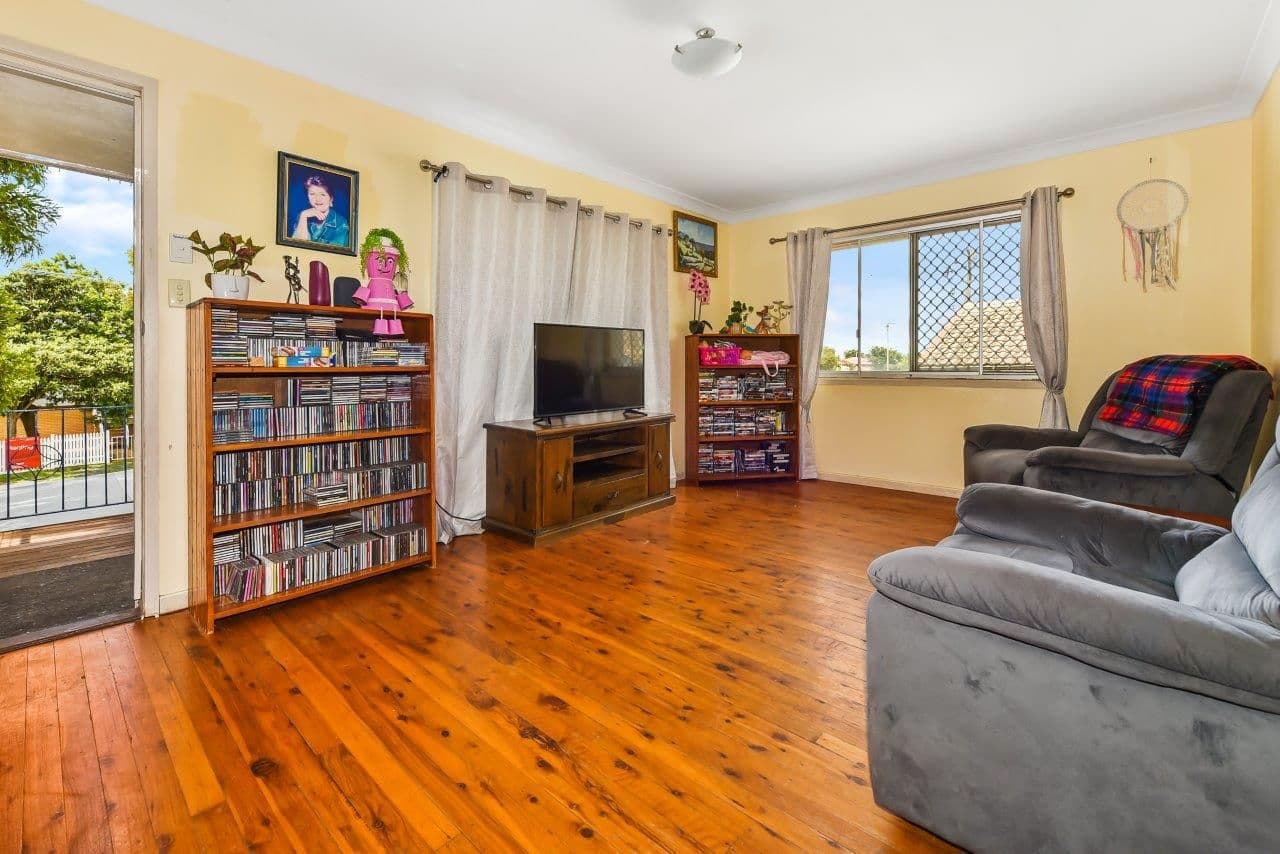 10 Croxley Street, Harristown QLD 4350, Harristown - Thumbnail 6