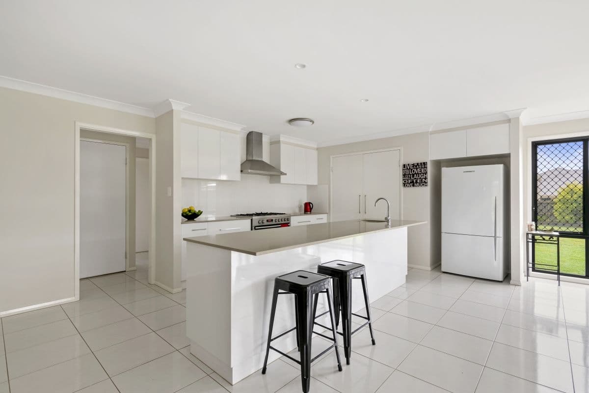 24 Lockyer Street, Kleinton QLD 4352, Kleinton - Thumbnail 3