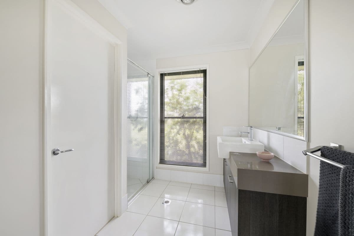 24 Lockyer Street, Kleinton QLD 4352, Kleinton - Thumbnail 5