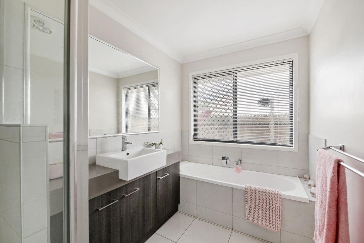 24 Lockyer Street, Kleinton QLD 4352, Kleinton - Thumbnail 8