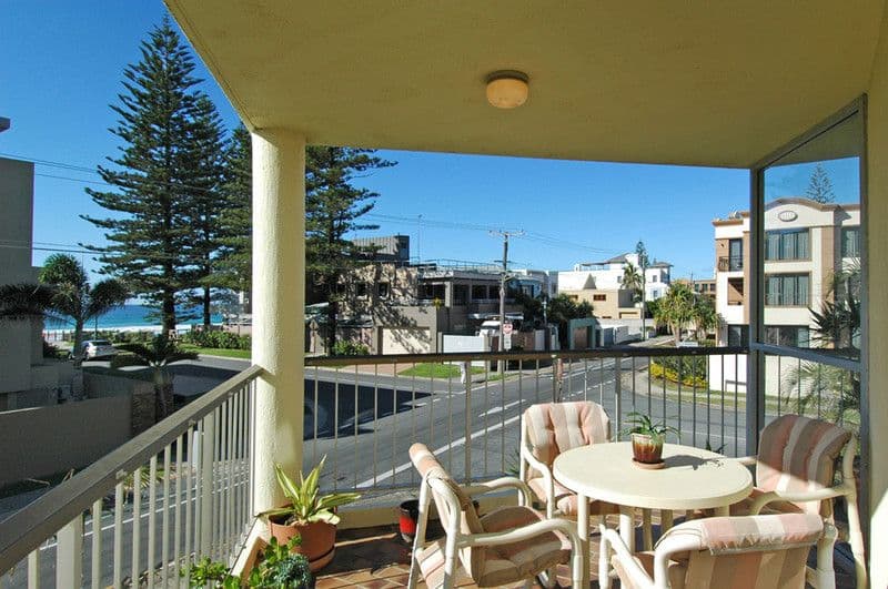 5 `Wirringa Sands' Francis Street, MERMAID BEACH QLD 4218, Mermaid Beach - Image 1