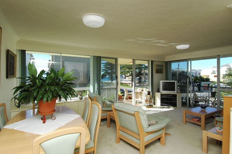 5 `Wirringa Sands' Francis Street, MERMAID BEACH QLD 4218, Mermaid Beach - Thumbnail 5