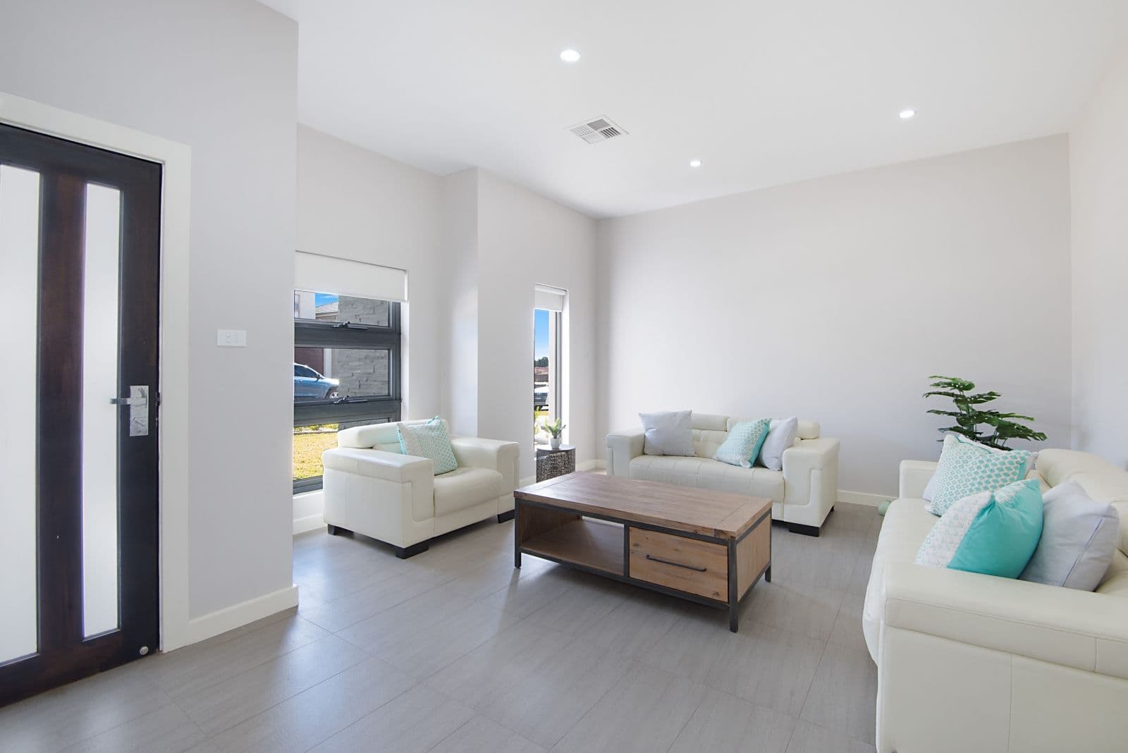 4 Piddington Street, The Ponds - Thumbnail 2
