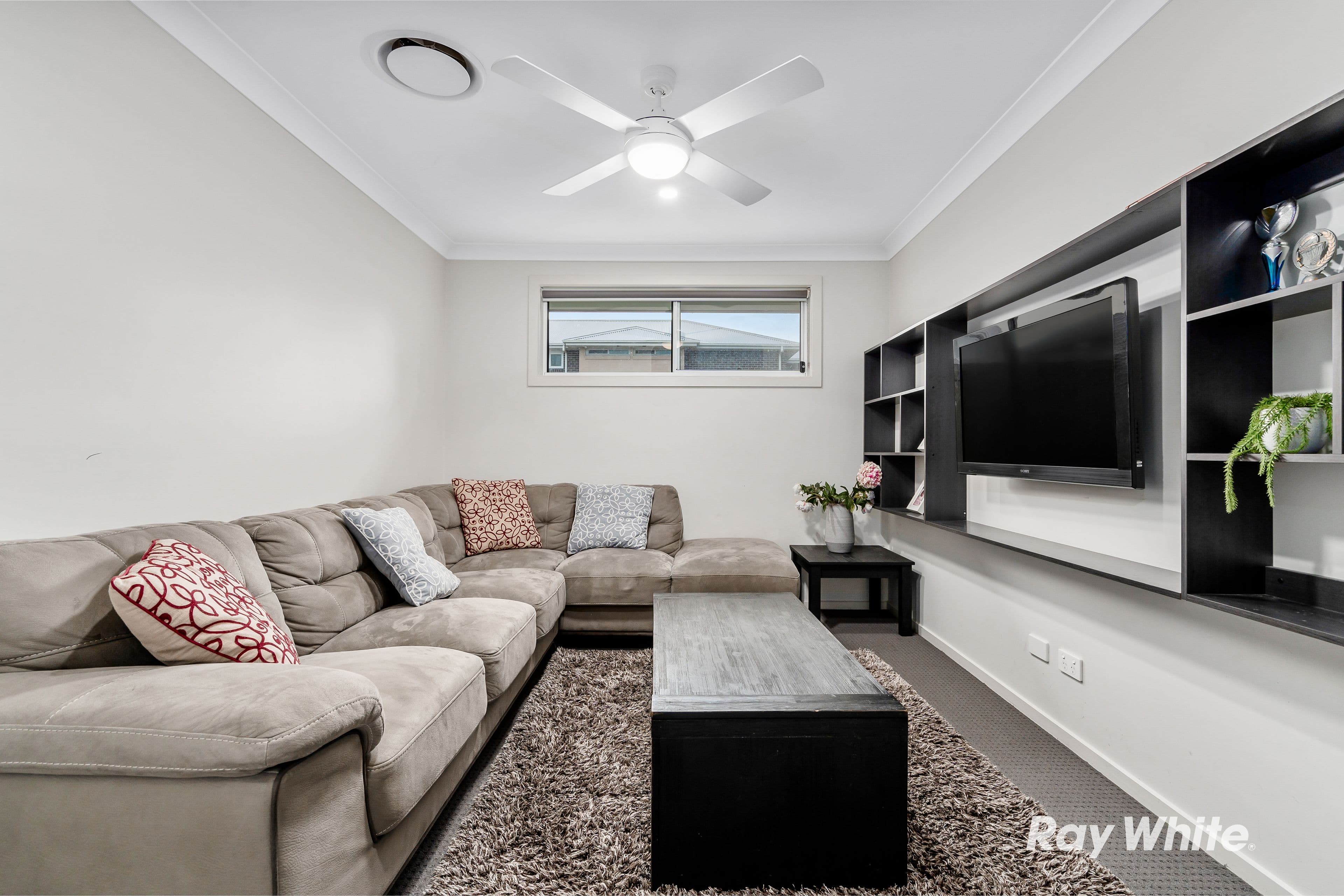 9 Pimlico Crescent, Colebee NSW 2761, Colebee - Thumbnail 3