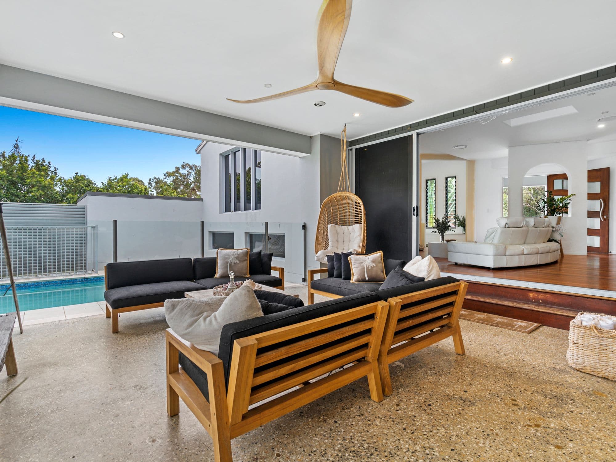 20 Calcita Avenue, Elanora QLD 4221, Elanora - Thumbnail 5