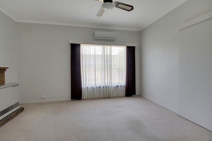 16 Wheatley Avenue, GOULBURN NSW 2580, Goulburn - Thumbnail 2