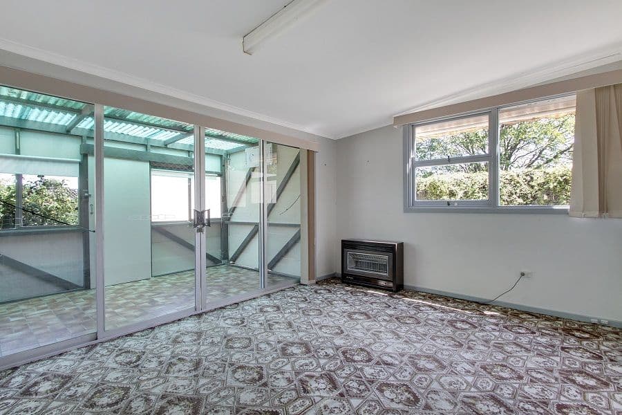 16 Wheatley Avenue, GOULBURN NSW 2580, Goulburn - Thumbnail 5