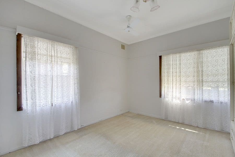 16 Wheatley Avenue, GOULBURN NSW 2580, Goulburn - Thumbnail 6