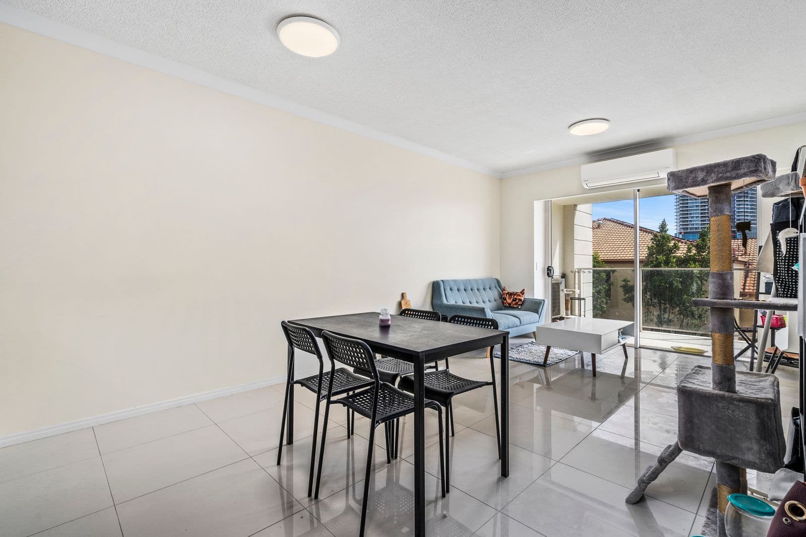 8 Waverley Street, Southport QLD 4215, Southport - Thumbnail 4