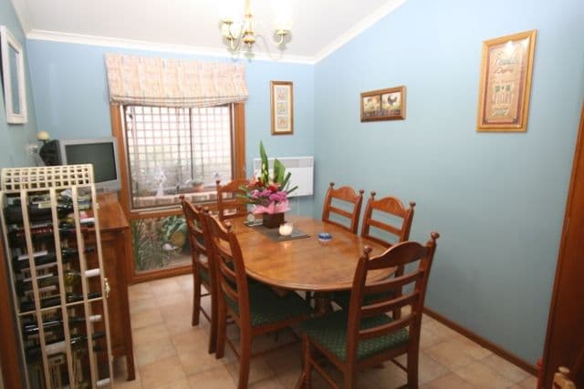 10 Powell Street, CLARE SA 5453, Clare - Thumbnail 8