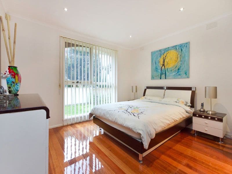 32 Village Drive, DINGLEY VILLAGE VIC 3172, Dingley Village - Thumbnail 4
