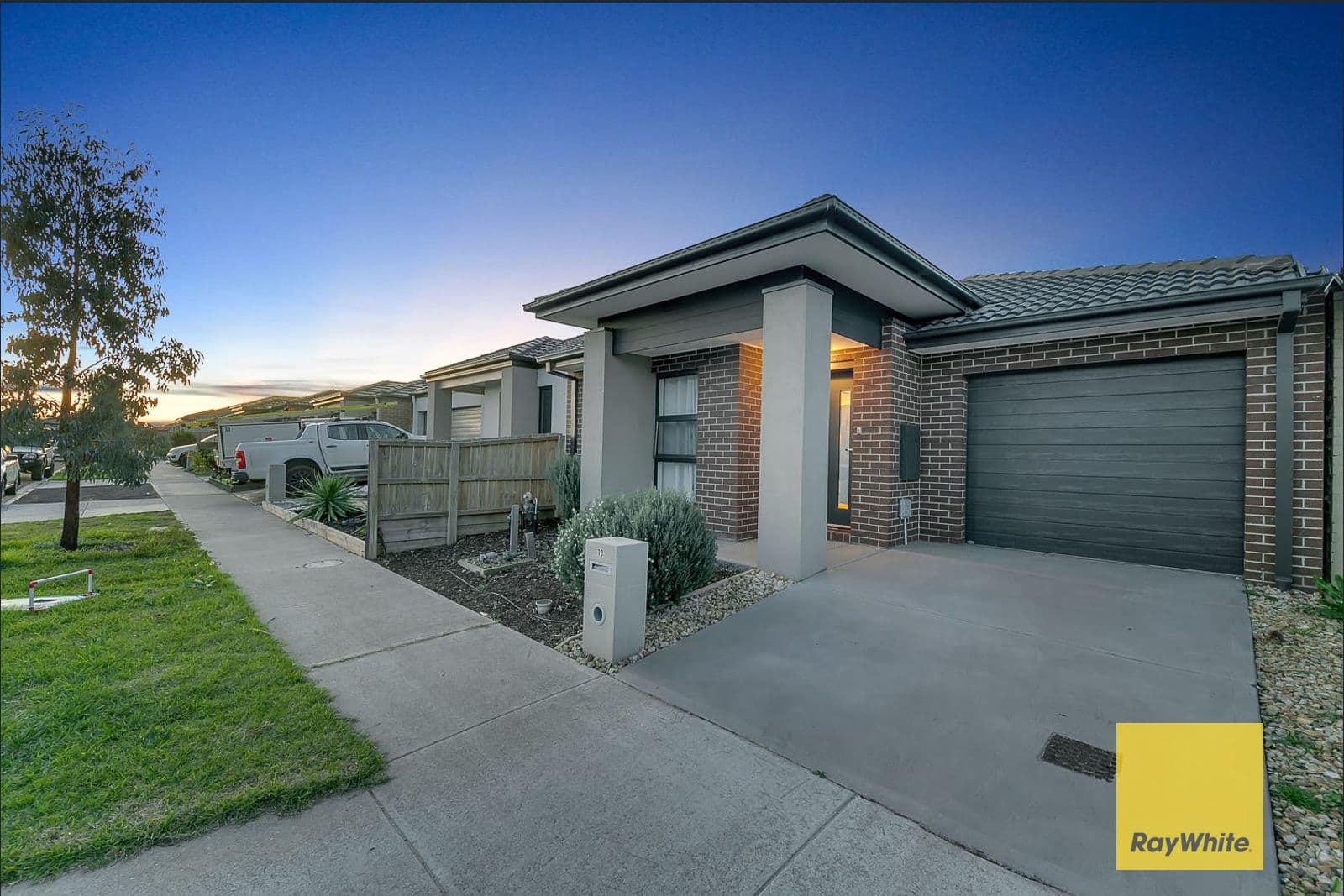 13 Spotted Way, Tarneit VIC 3029, Tarneit - Thumbnail 2