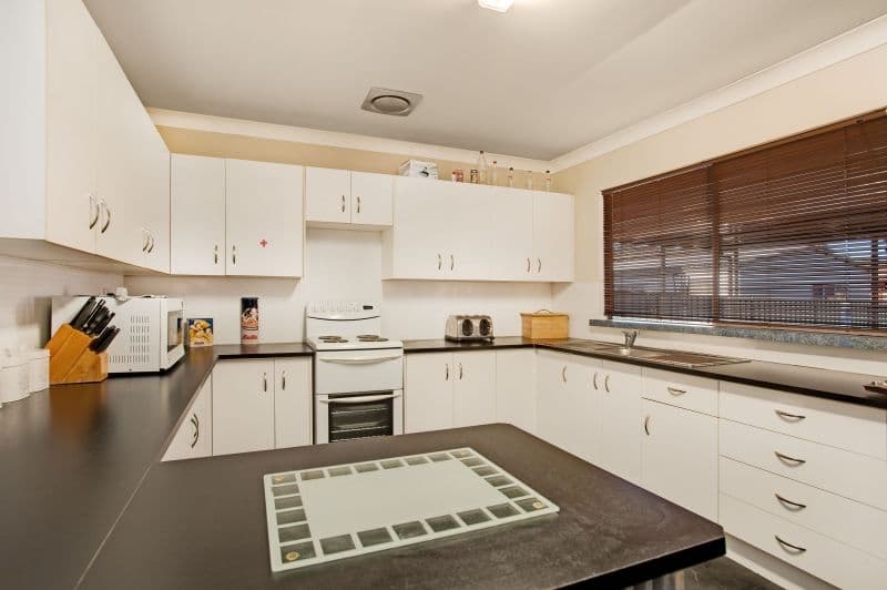 1 Tripp Close, THORNTON NSW 2322, Thornton - Thumbnail 3