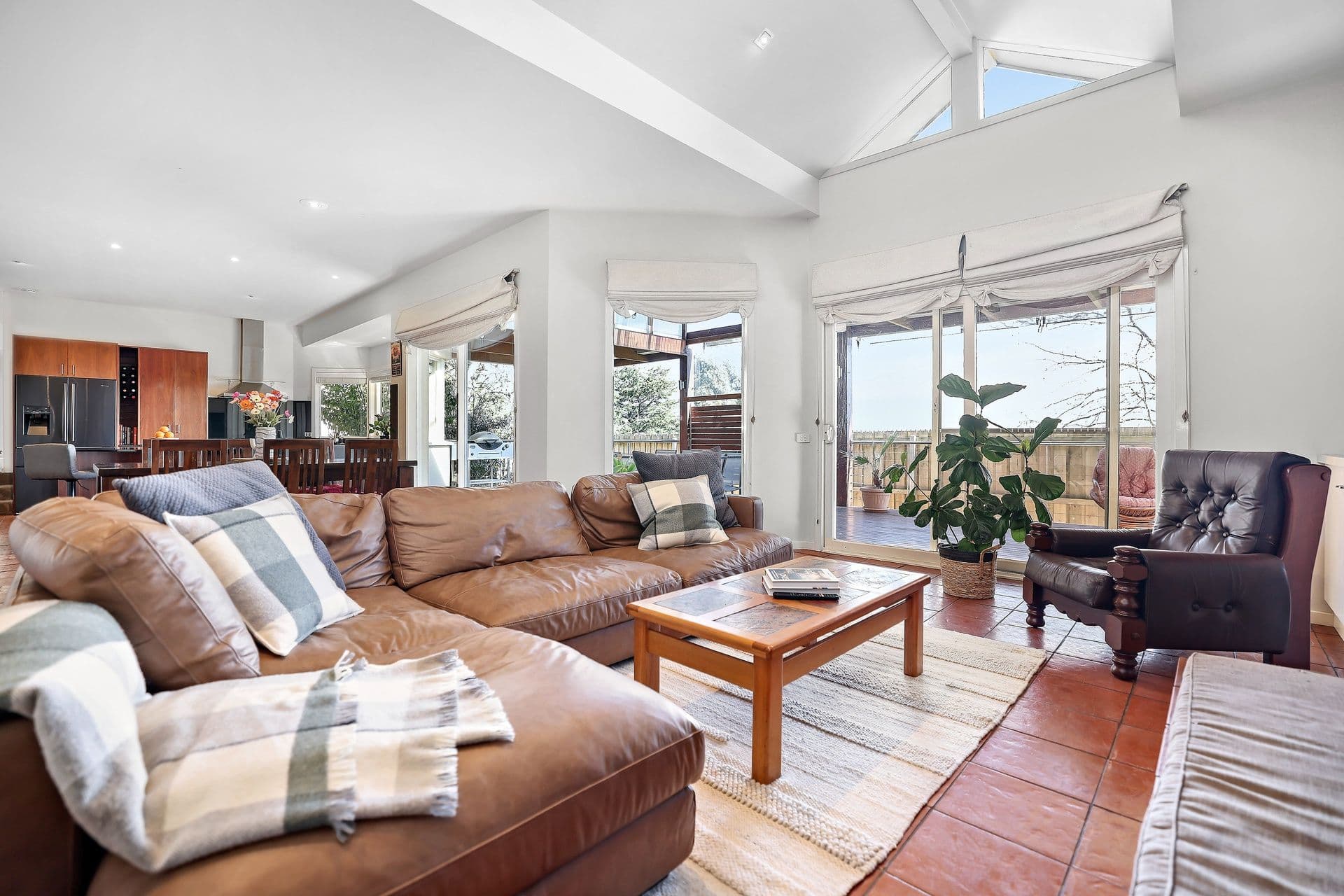 24 Edrington Park Drive, Berwick VIC 3806, Berwick - Thumbnail 3