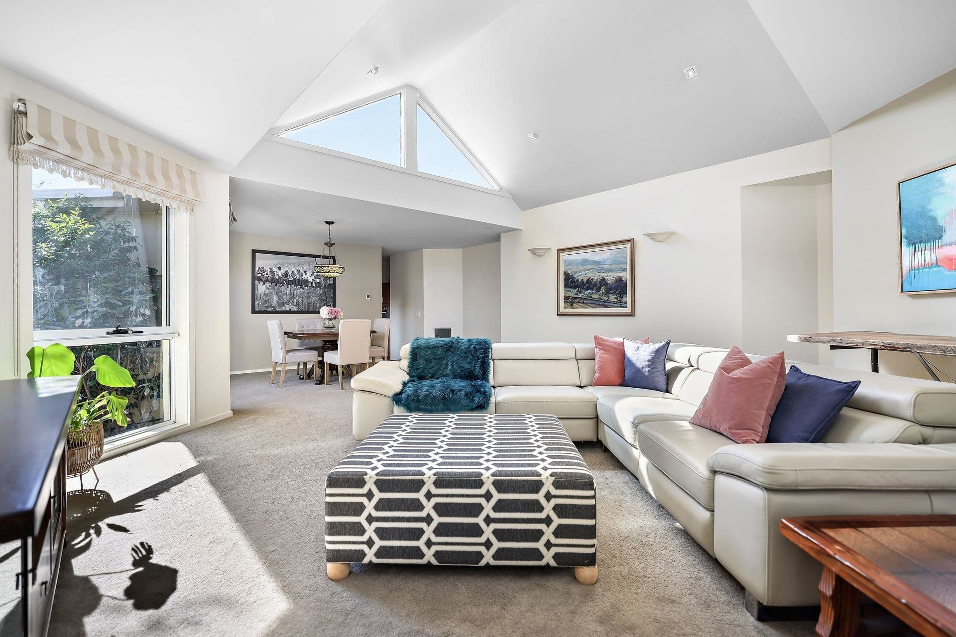 24 Edrington Park Drive, Berwick VIC 3806, Berwick - Thumbnail 4