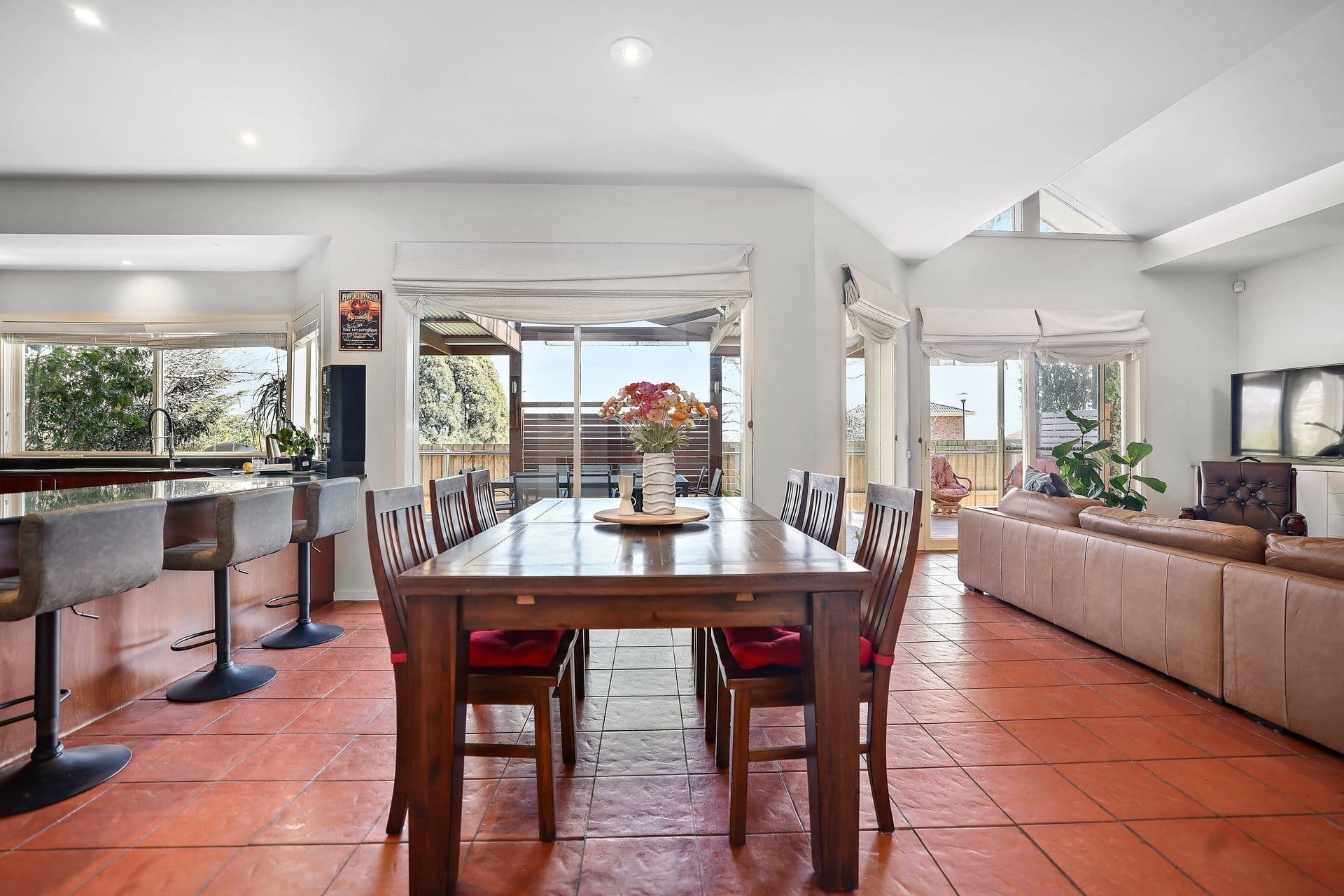24 Edrington Park Drive, Berwick VIC 3806, Berwick - Thumbnail 8