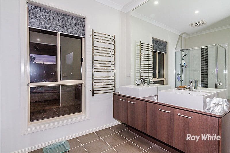 12 Yammerbook Way, Cranbourne East VIC 3977, Cranbourne East - Thumbnail 6